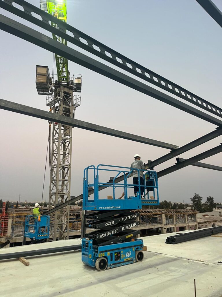 Antalya Lift Manlift Makaslı Platform Kiralama