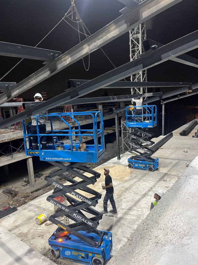 Antalya Lift Manlift Makaslı Platform Kiralama